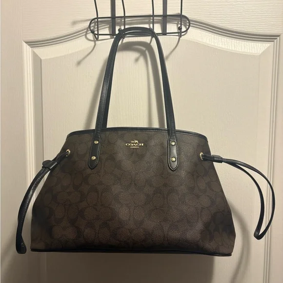 Coach Black and Brown Tote Bag - Picture 10 of 10